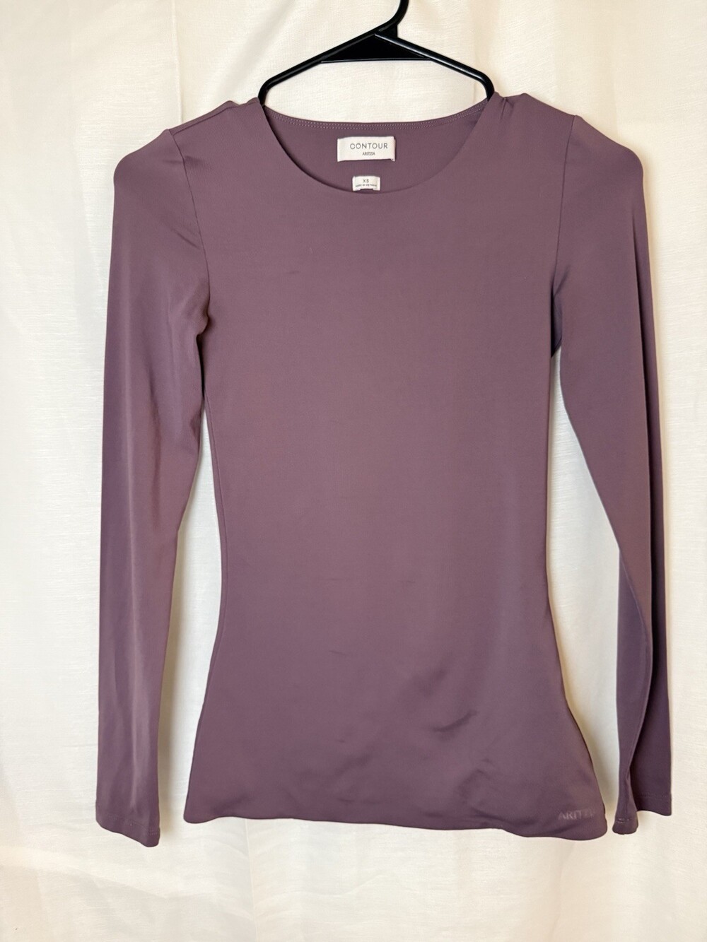 Aritzia Contour Slim Fit Knit Long Sleeve Purple Women's Top Size XS